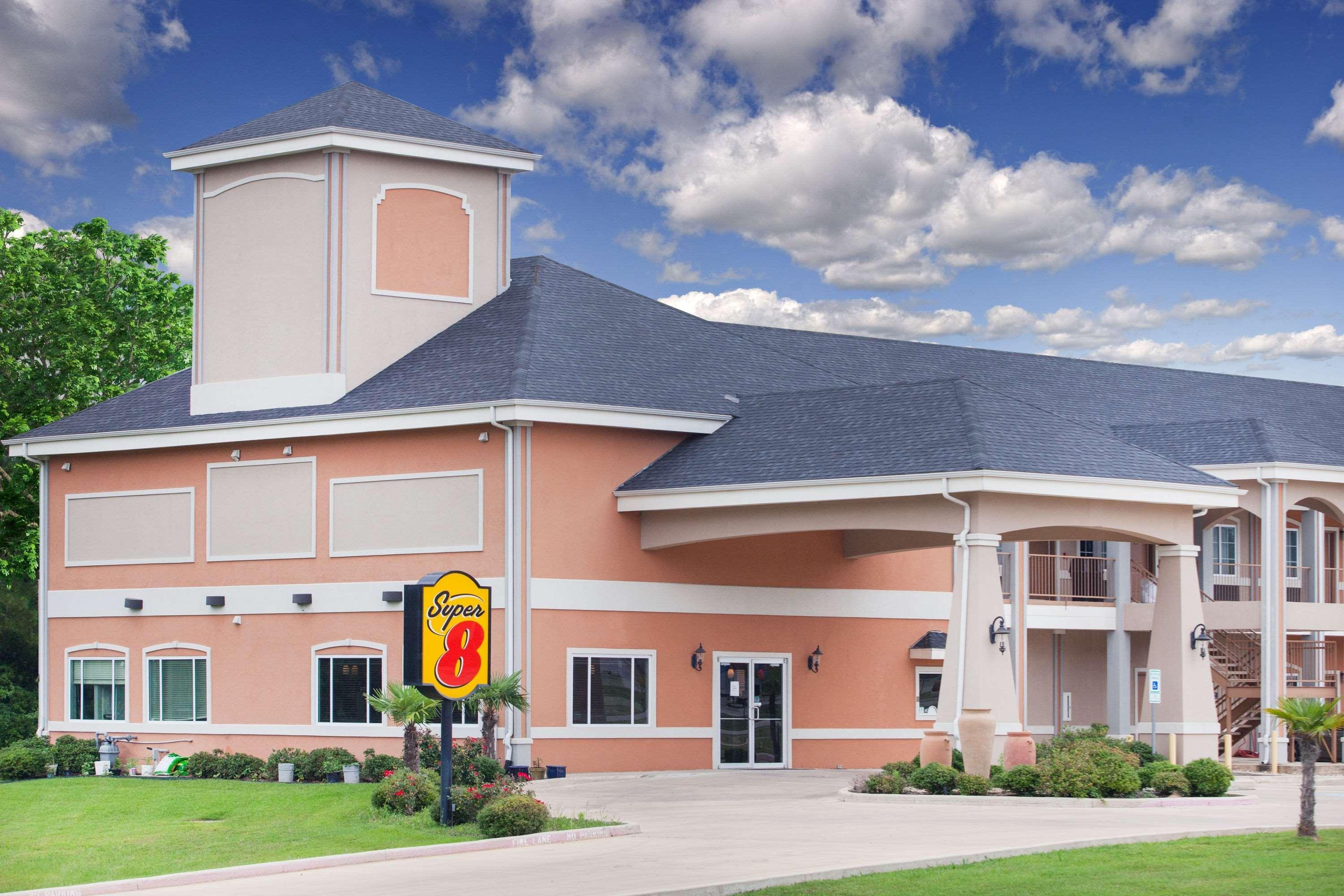 Super 8 By Wyndham Carthage Tx Hotel Bagian luar foto